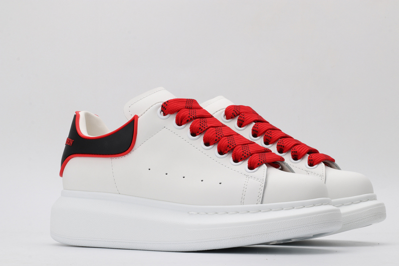 MCQUEEN OVERSIZED SNEAKER