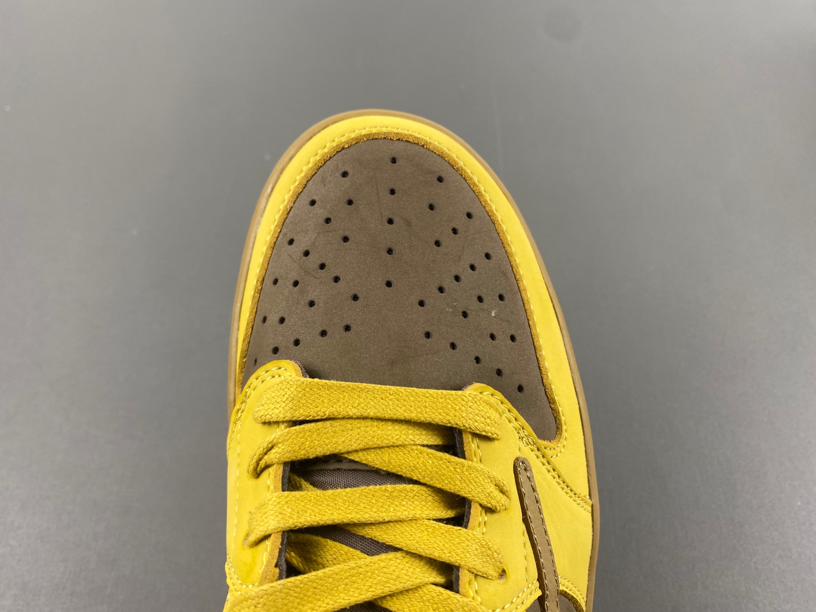 Travis Scott x Air Jordan DM7866-665