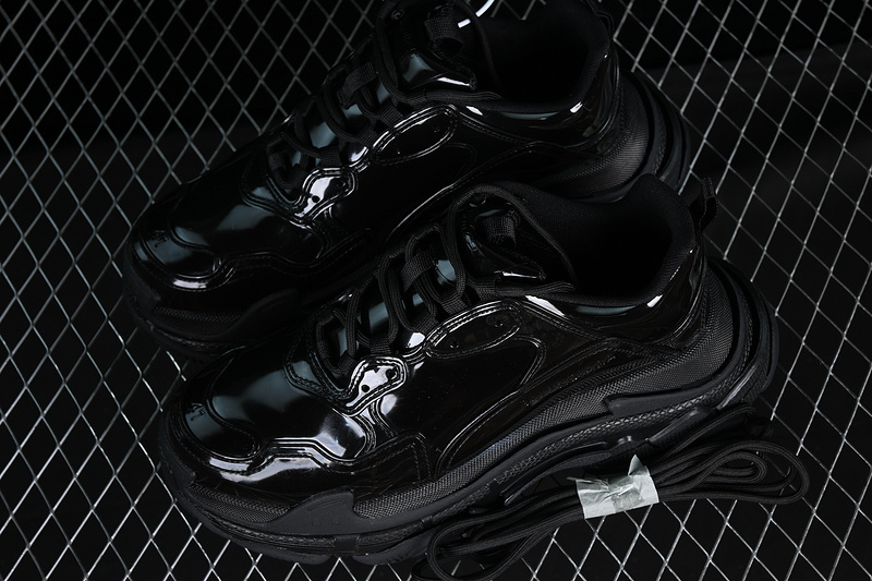 Balenciaga TRIPLE S TRAINER