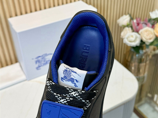 Burberry Check Terrace Sneakers BBR--3010