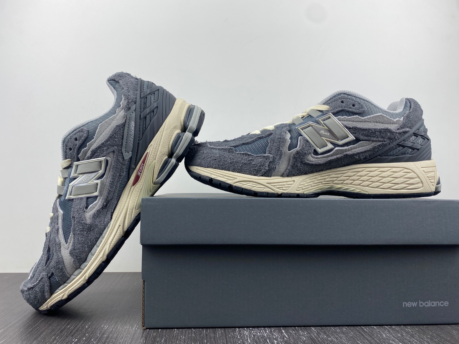 New Balance 1906D Protection Pack Harbor Grey Men M1906DA