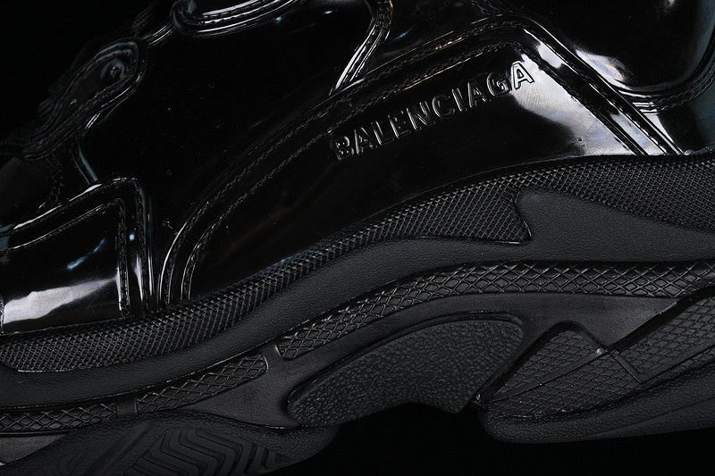 Balenciaga TRIPLE S TRAINER