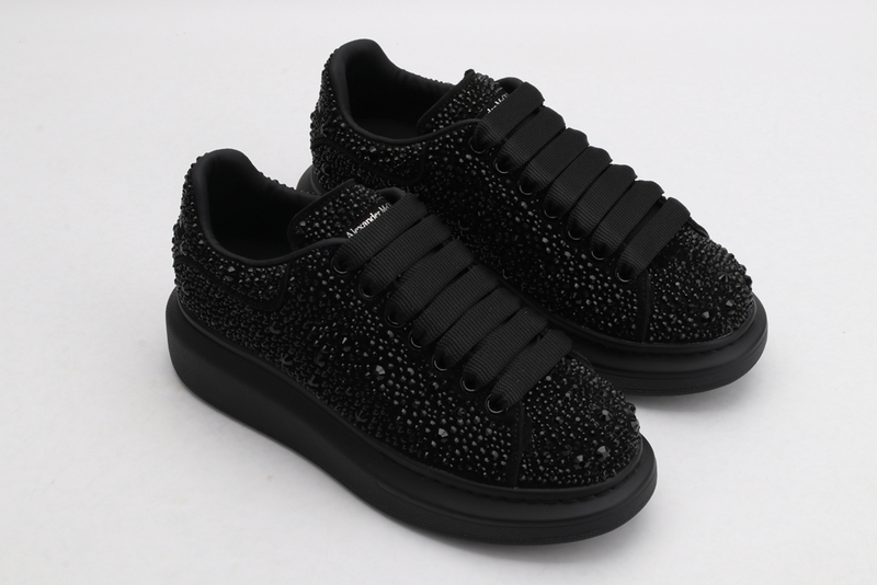 MCQUEEN OVERSIZED SNEAKER