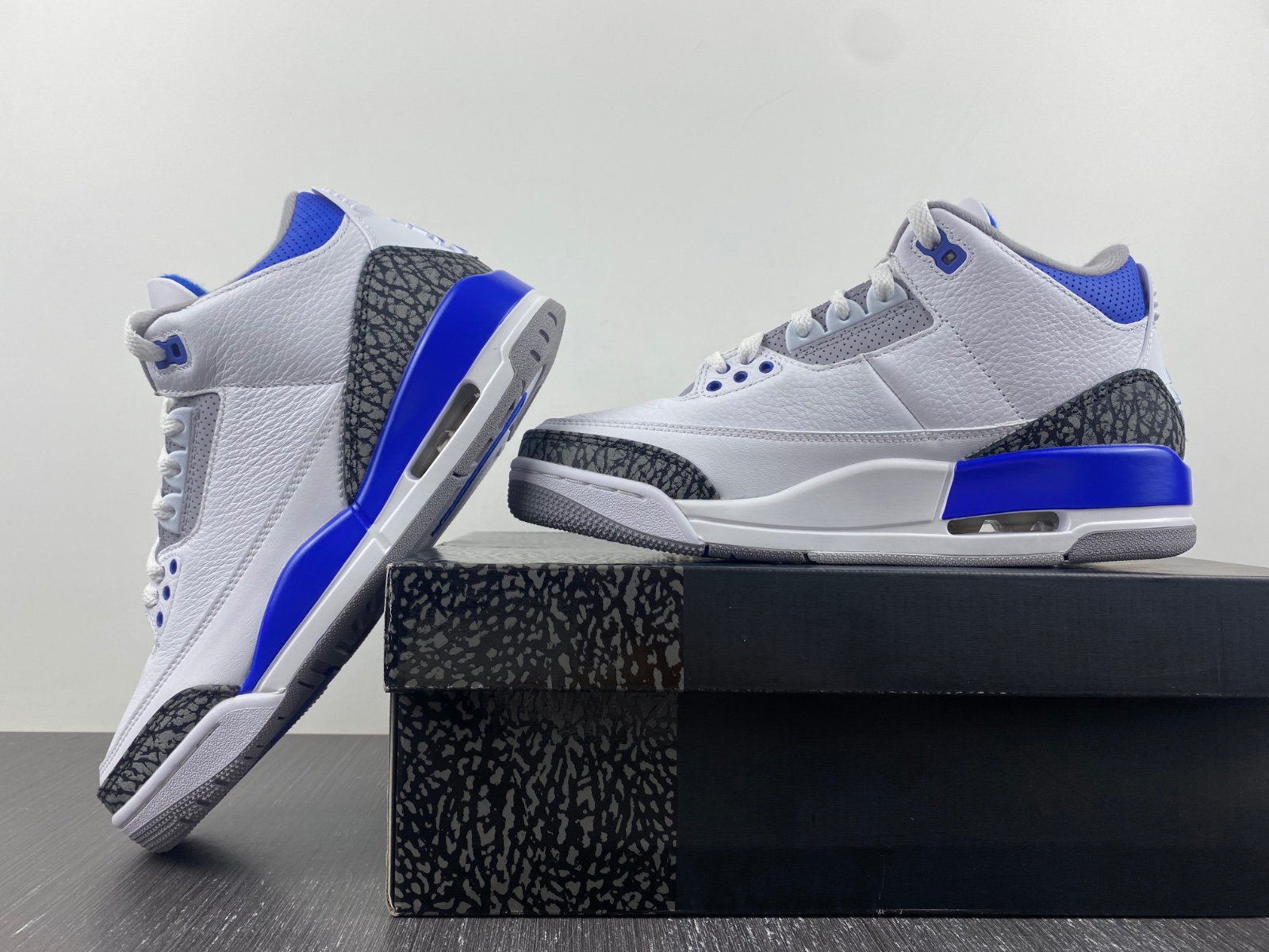 Air Jordan 3 Retro