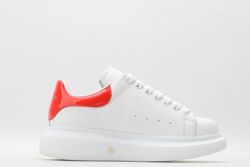 MCQUEEN OVERSIZED SNEAKER