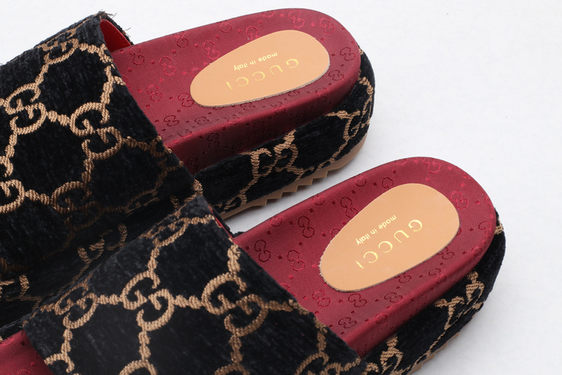 GUCCI WOMEN