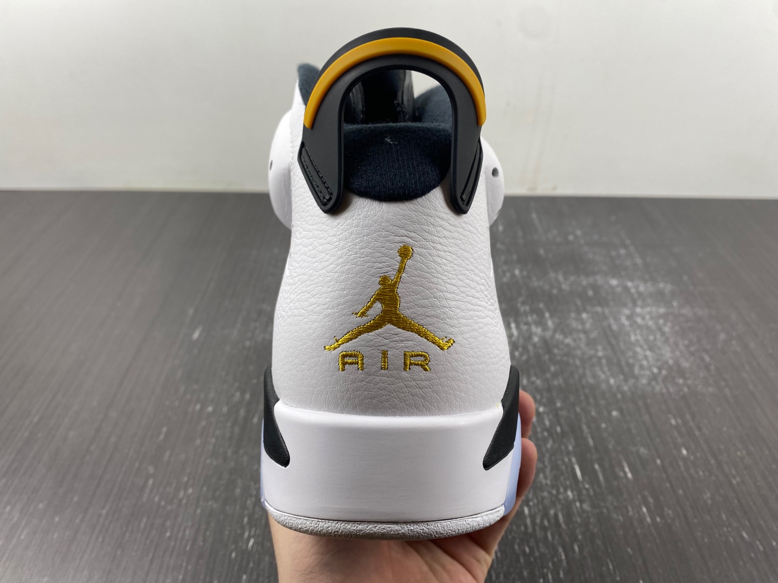 Air Jordan 6 "Yellow Ochre" CT8529-170