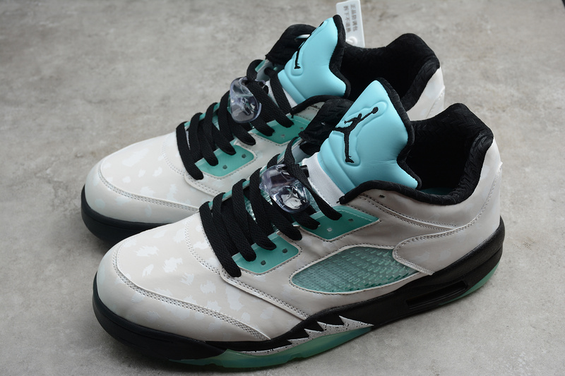 Air Jordan 5 Retro