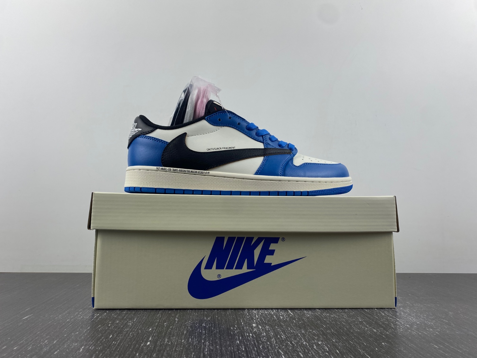Travis Scott x Air Jordan 1 custom