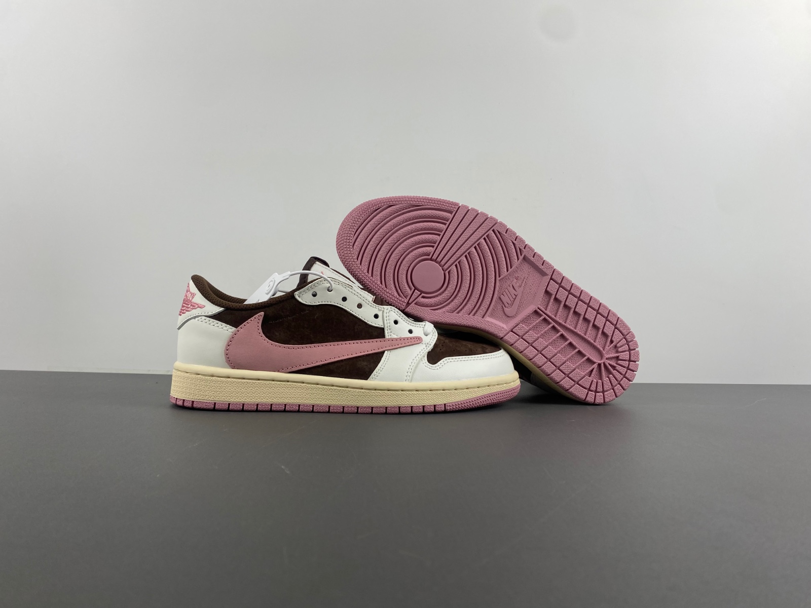 Travis Scott x Air Jordan 1 Low OG  DZ4137 -206