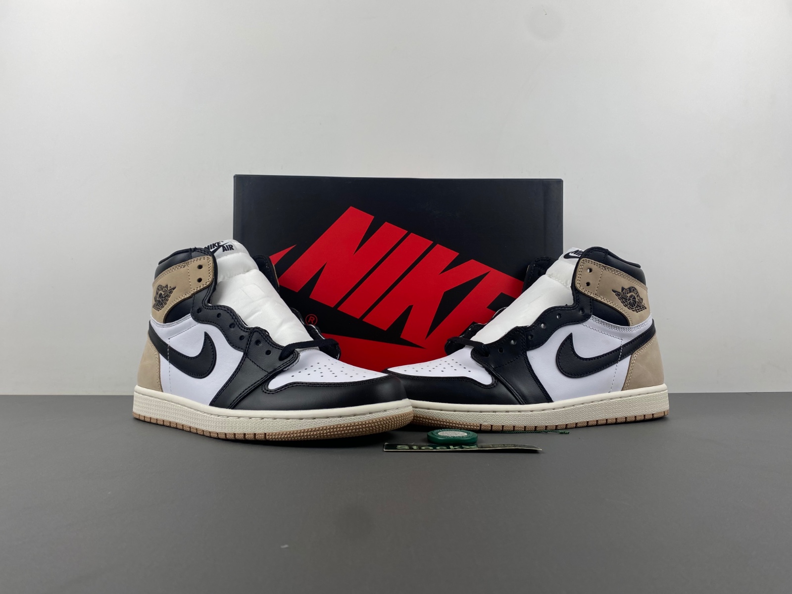 Air Jordan 1 Retro High OG