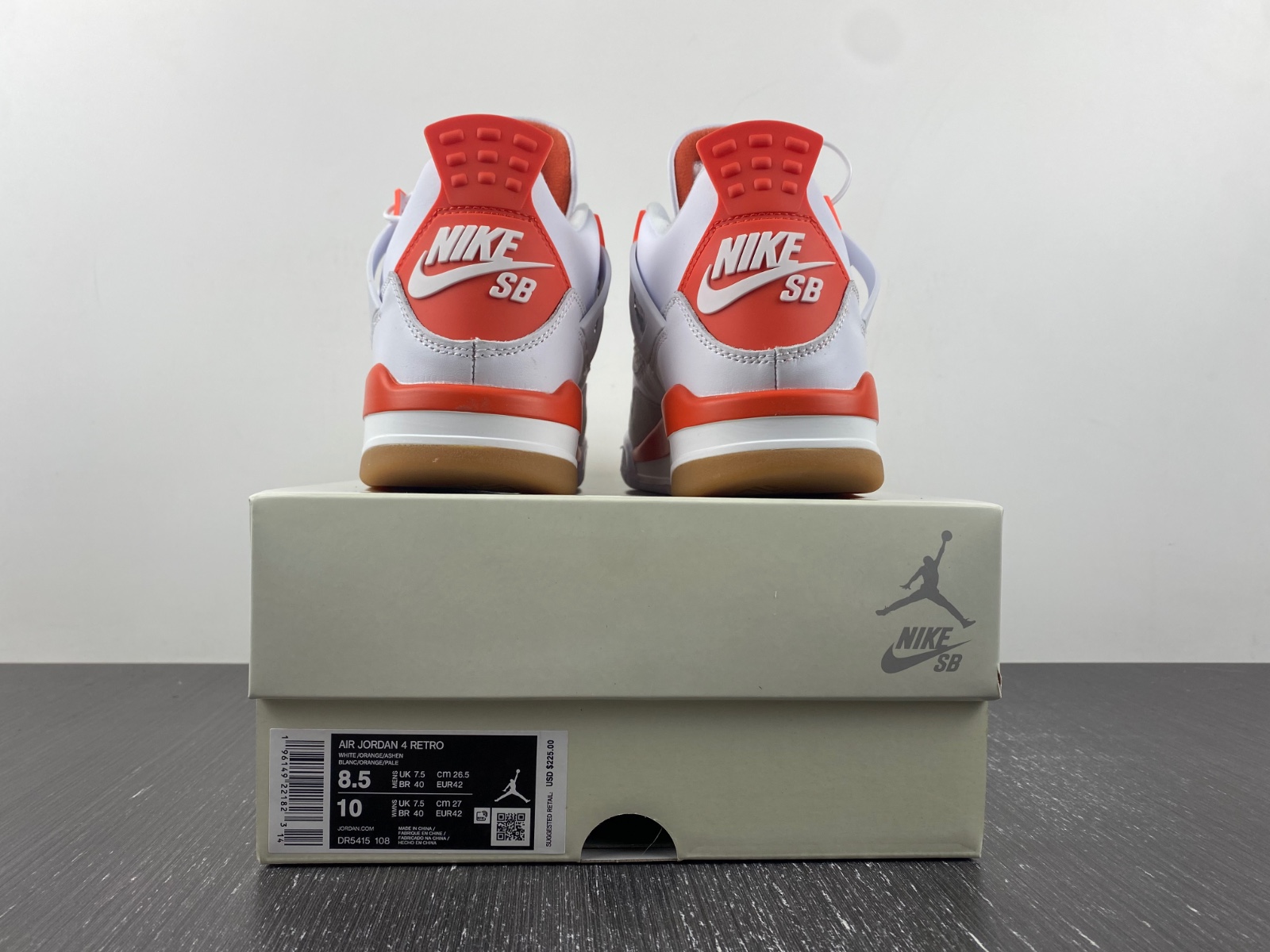 Air Jordan 4 “Orange Oreo” unreleased