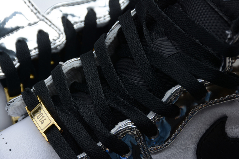 Air Jordan 1 Retro High