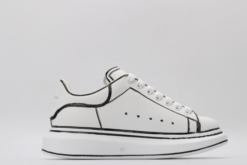 MCQUEEN OVERSIZED SNEAKER