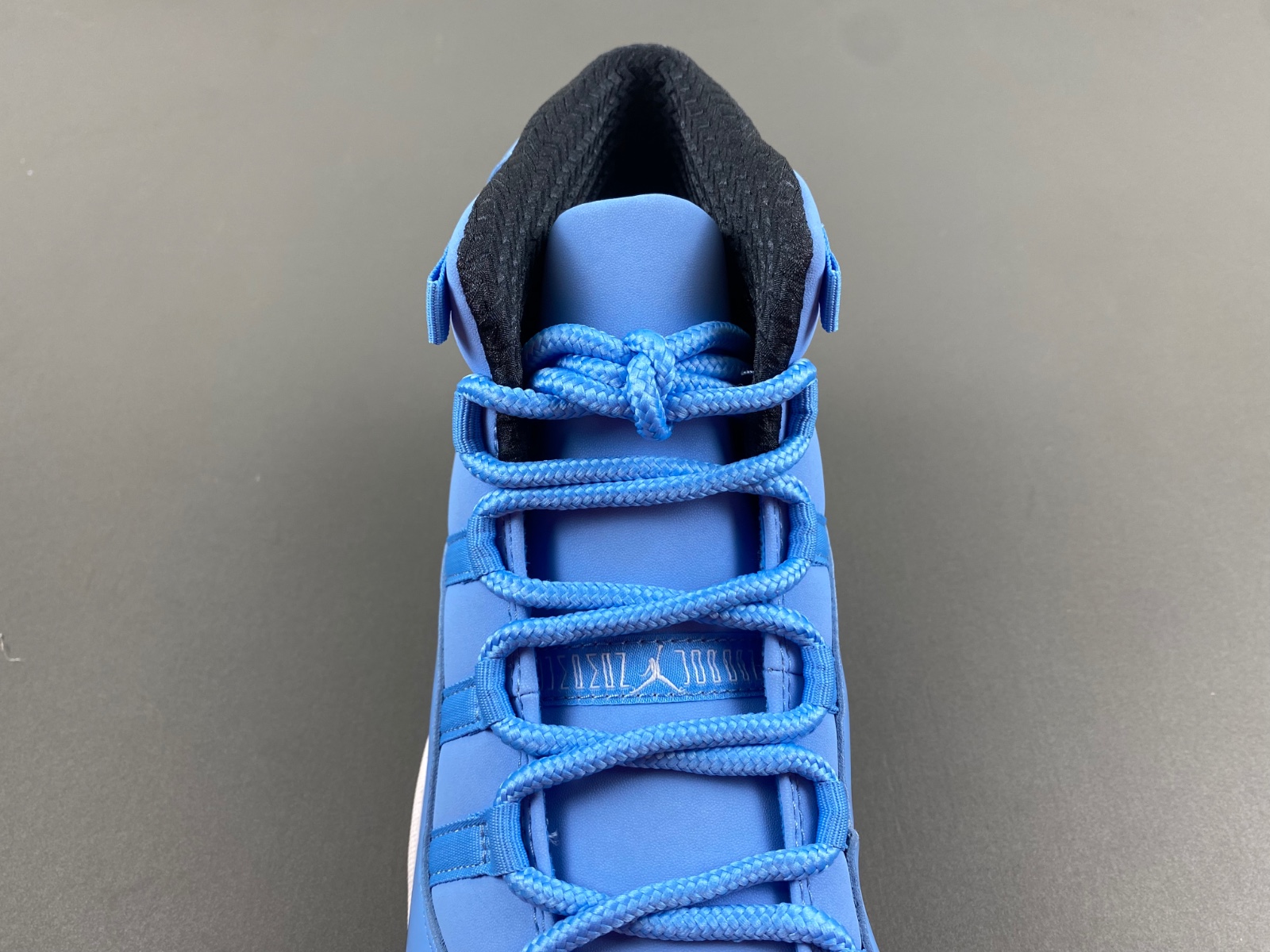 Air Jordan 11 Retro