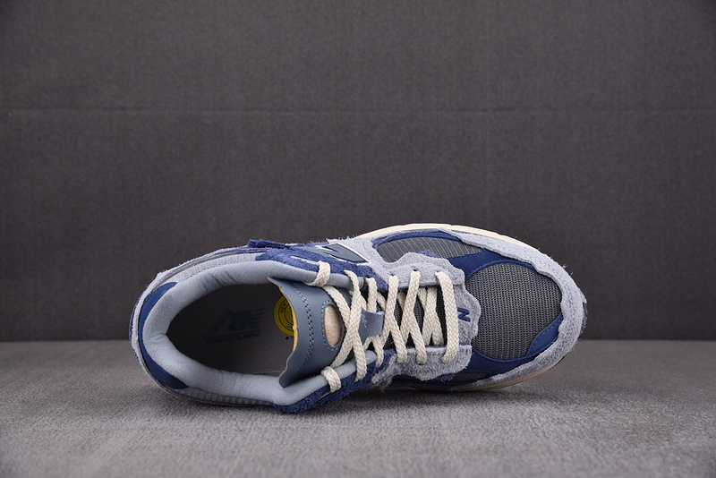 New Balance 2002R Protection Pack Light Arctic Grey M2002RDI