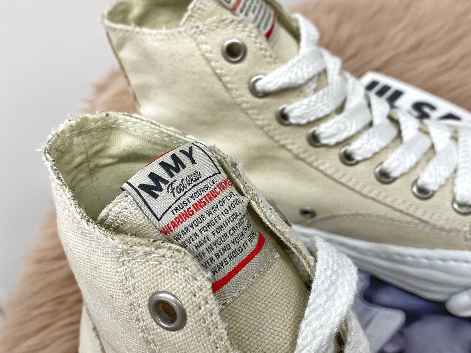 Maison Mihara Yasuhiro High-Top Sneakers  MMY-004