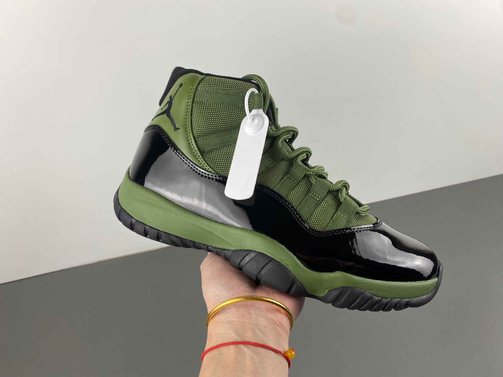 Air Jordan 11 CT8012-300