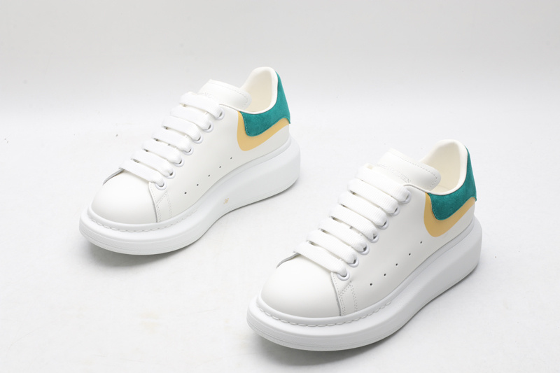 MCQUEEN OVERSIZED SNEAKER