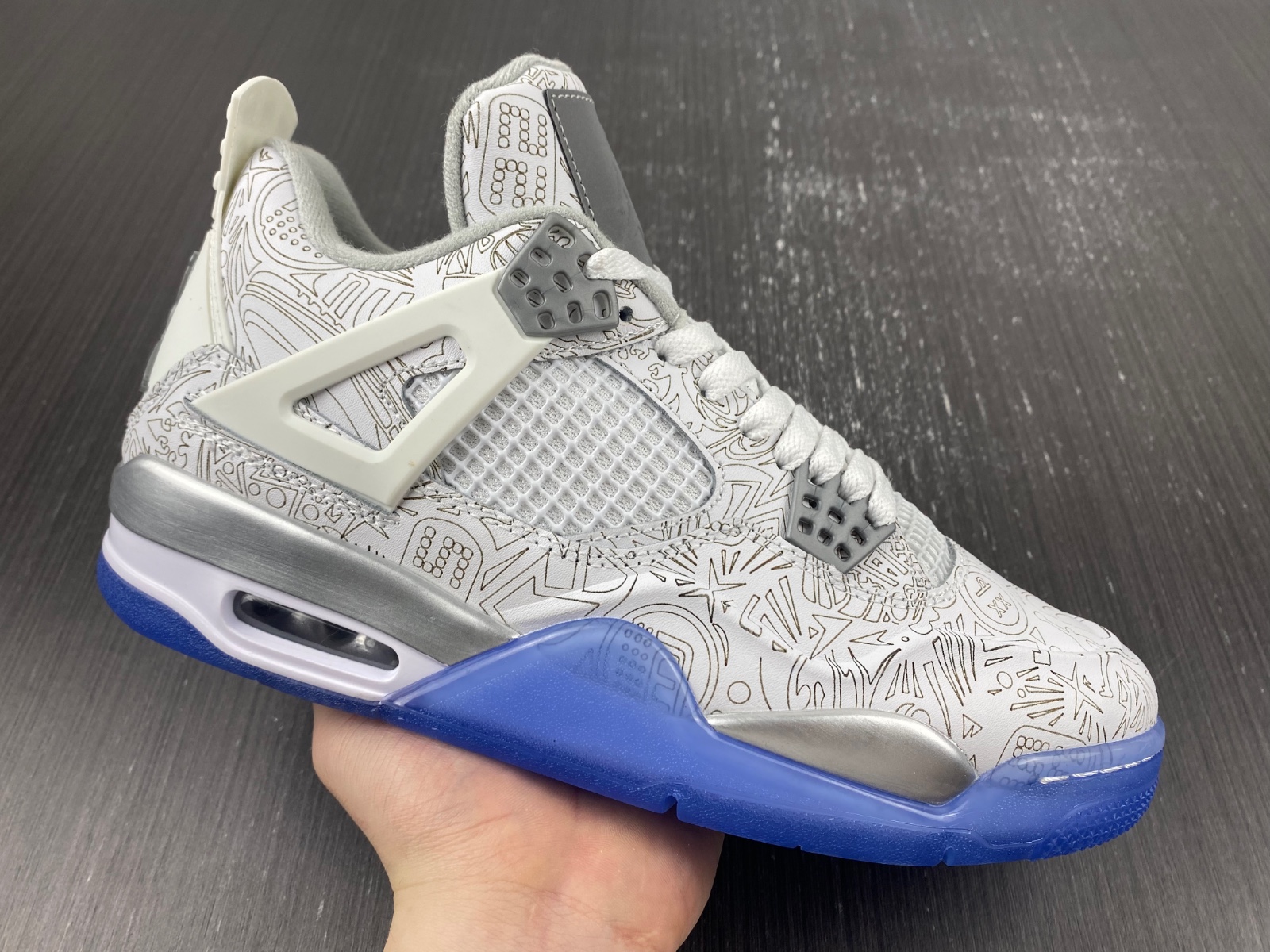 Air Jordan 4 Retro
