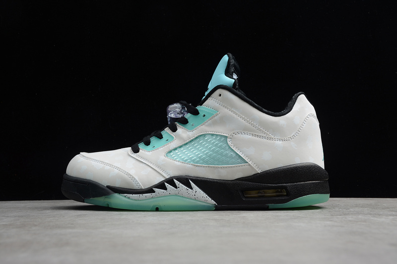 Air Jordan 5 Retro