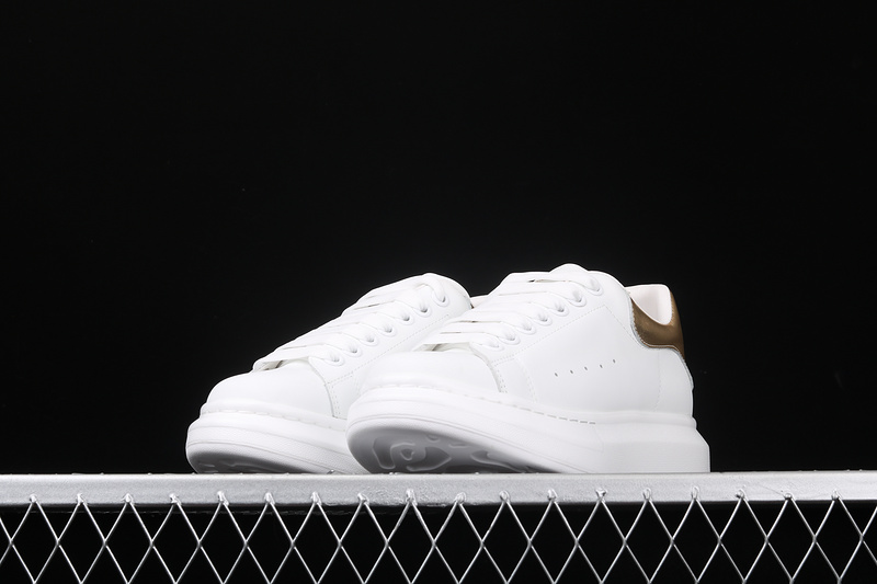 MCQUEEN OVERSIZED SNEAKER