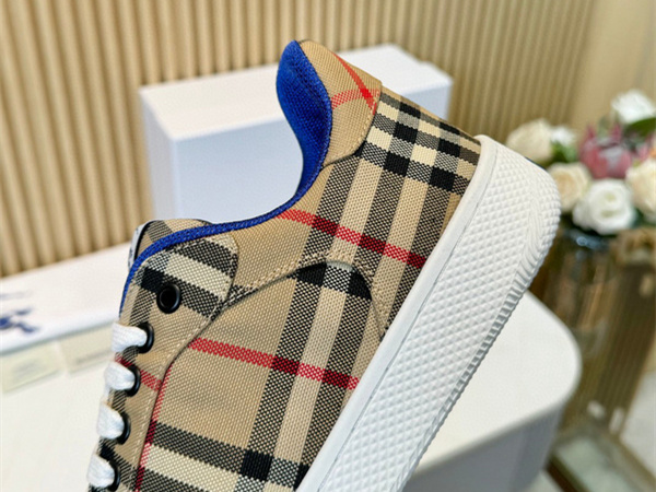 Burberry Check Terrace Sneakers BBR--3009