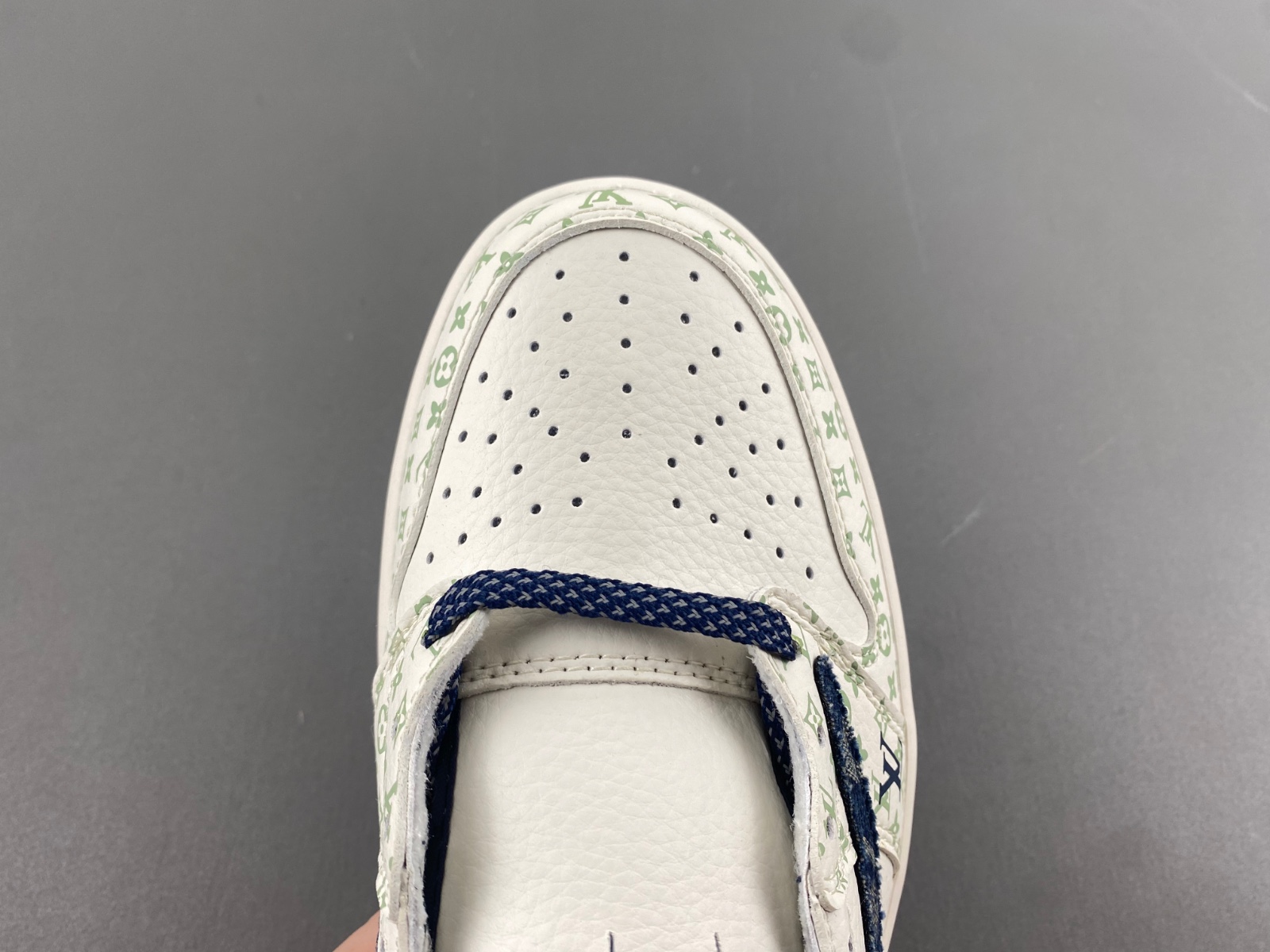 Travis Scott x Air Jordan 1 Low OG  SJ2968-004