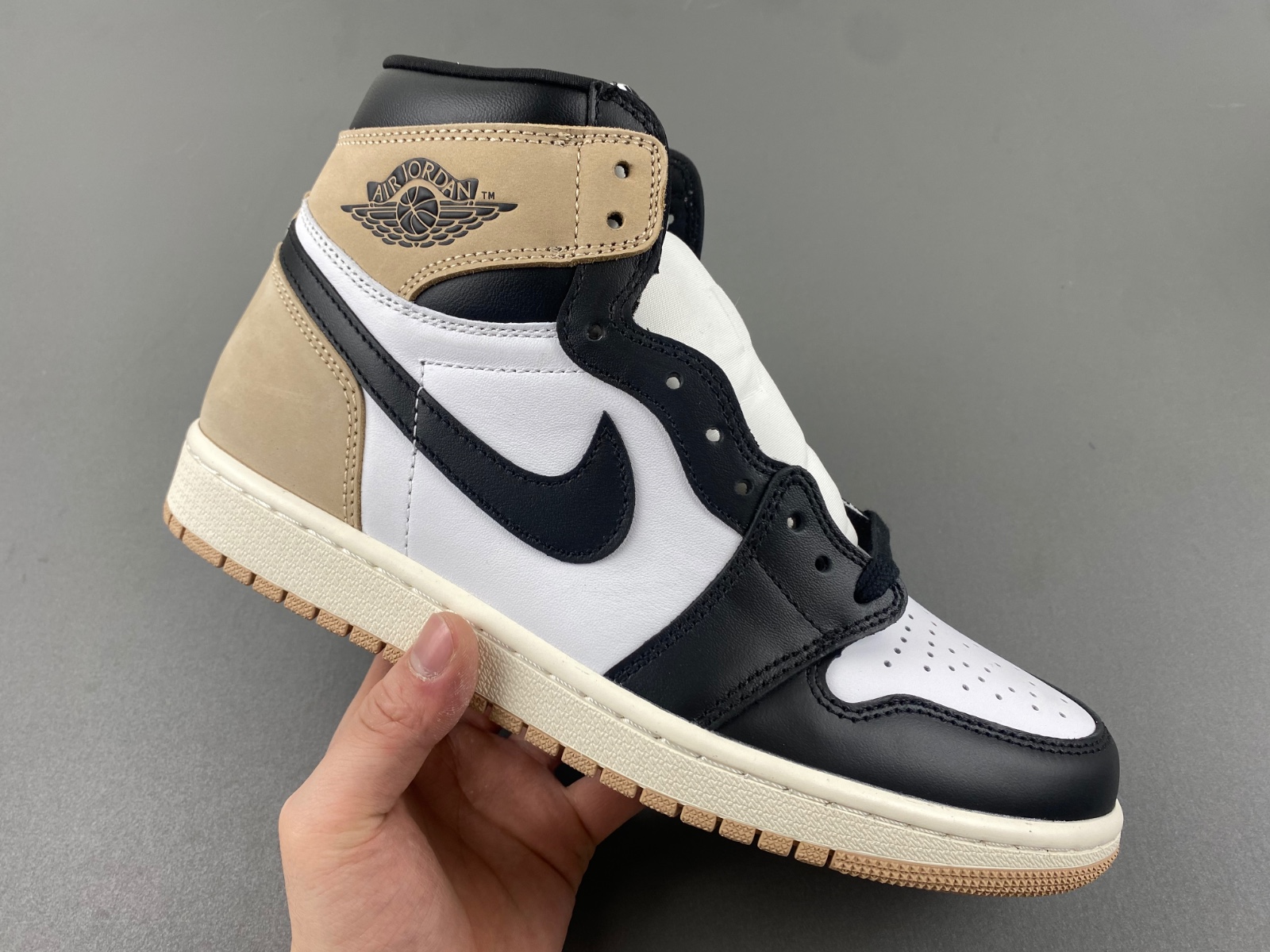 Air Jordan 1 Retro High OG