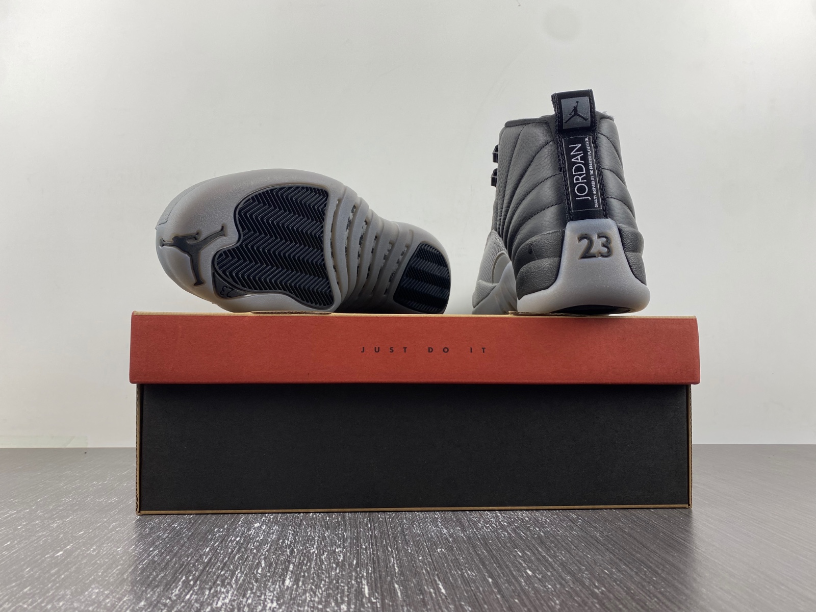 Air Jordan 12 Black Wolf Grey CT8013-019