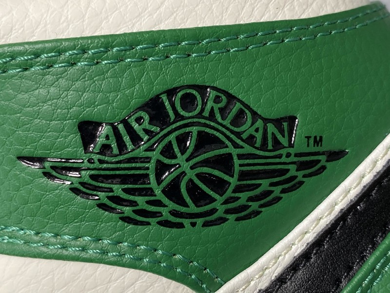 Air Jordan 1 Mid 