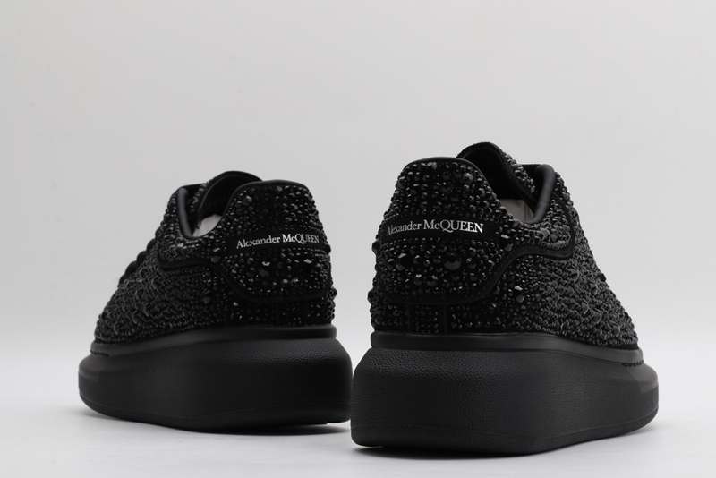 MCQUEEN OVERSIZED SNEAKER
