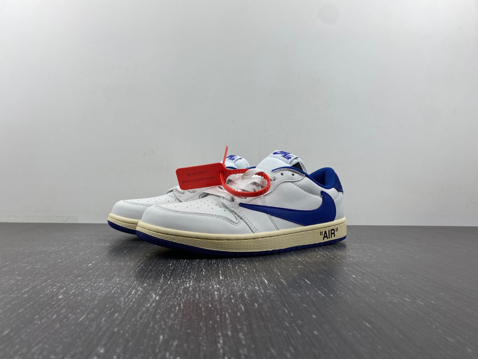 OFF-WHITE x Travis Scott x Air Jordan 1 custom