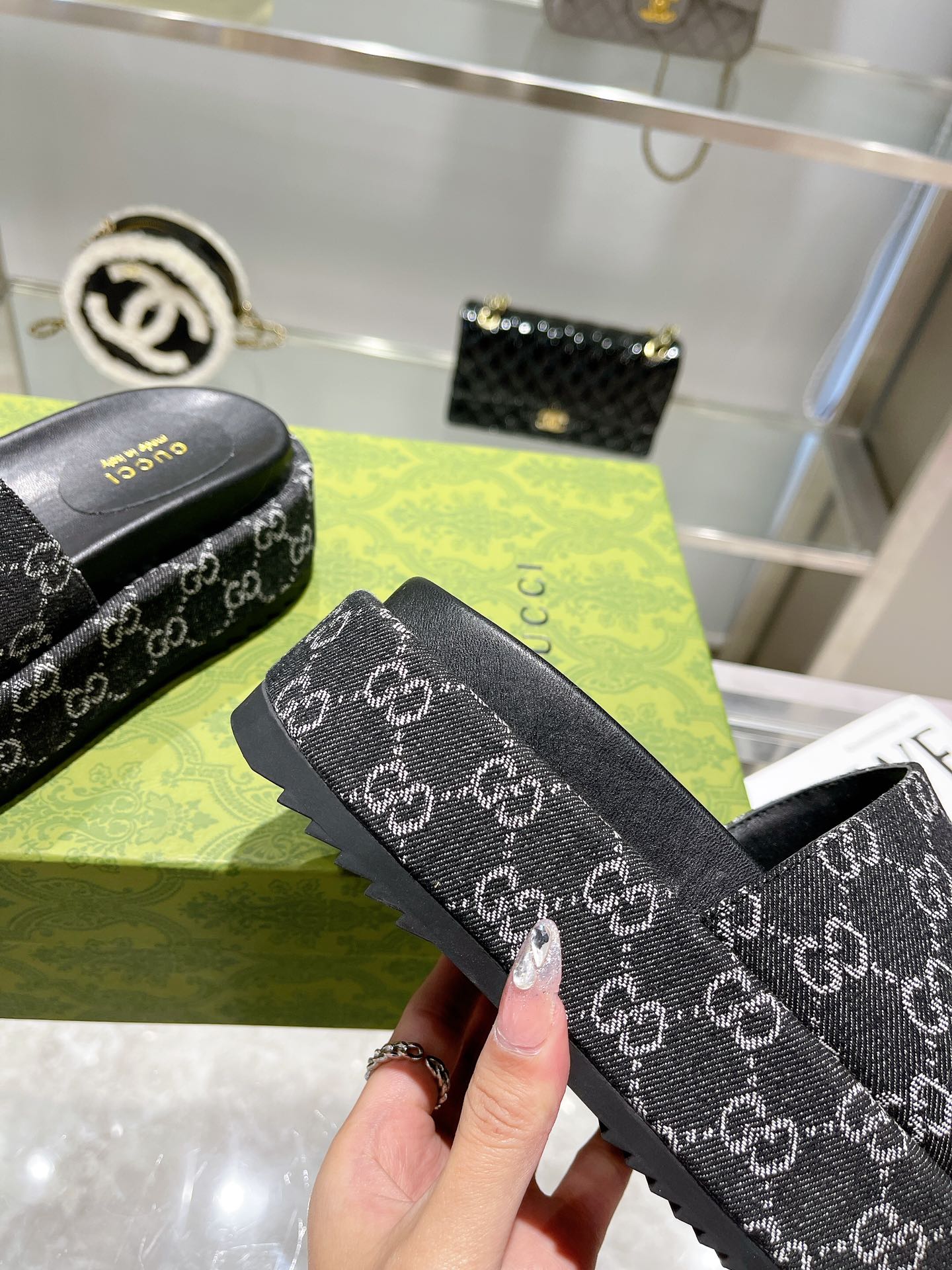GUCCI WOMEN