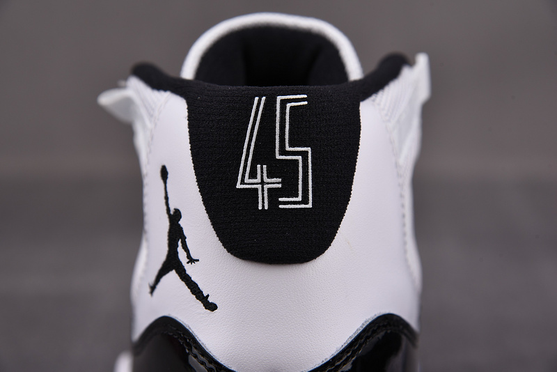 AIR JORDAN 11 Retro