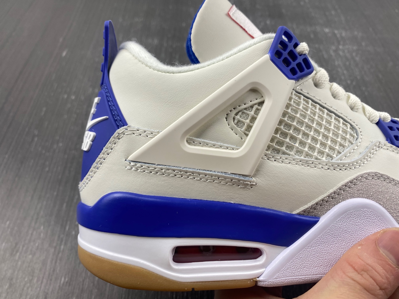 Nike SB x Air Jordan 4 customize