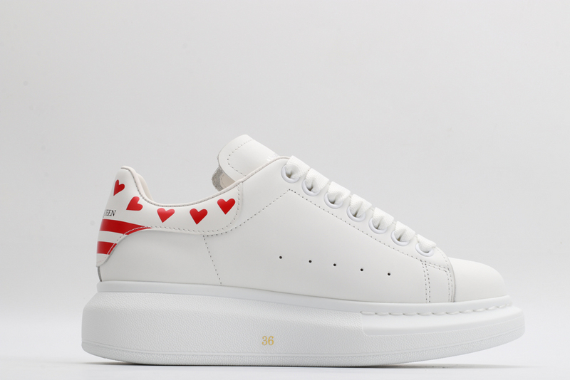 MCQUEEN OVERSIZED SNEAKER