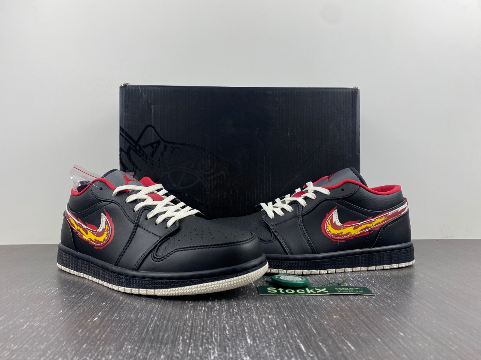 Air Jordan 1 Low SE