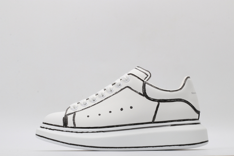 MCQUEEN OVERSIZED SNEAKER