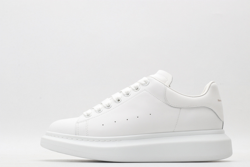 MCQUEEN OVERSIZED SNEAKER