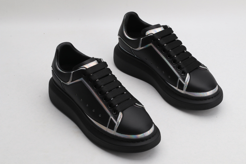 MCQUEEN OVERSIZED SNEAKER