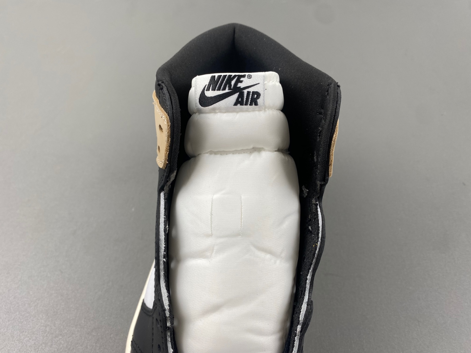 Air Jordan 1 Retro High OG