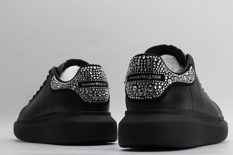 MCQUEEN OVERSIZED SNEAKER