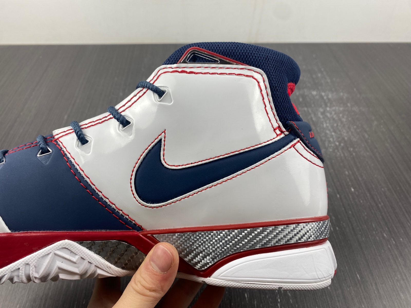 Nike Zoom Kobe 1 Protro