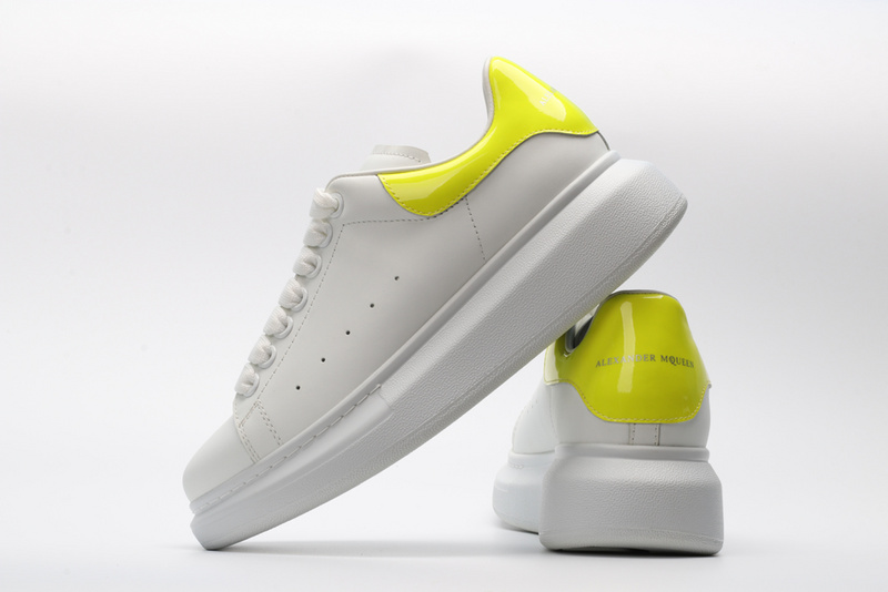 MCQUEEN OVERSIZED SNEAKER