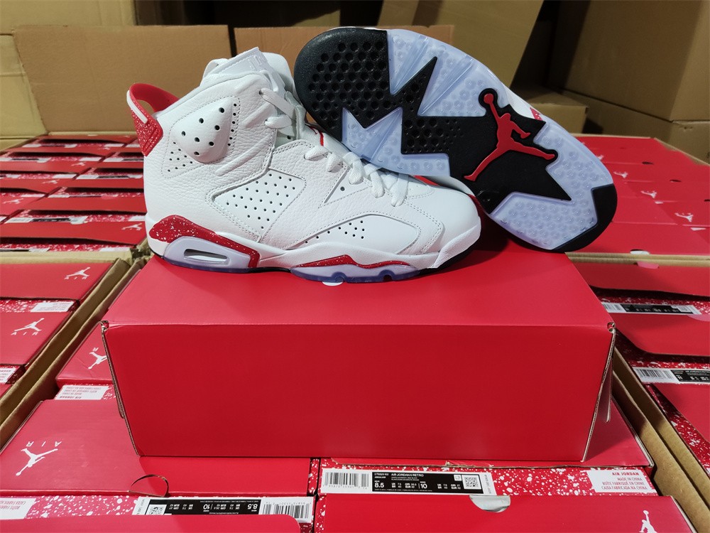 Air Jordan 6 “Red Oreo” CT8529-162