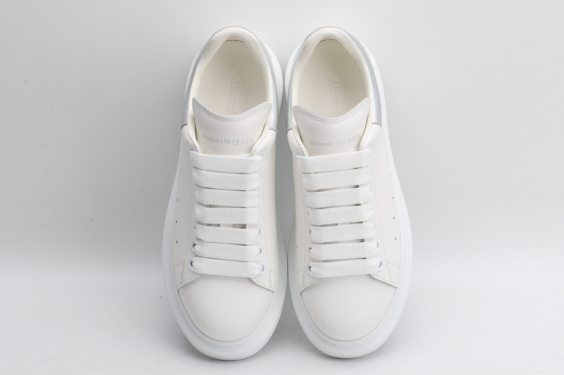 MCQUEEN OVERSIZED SNEAKER
