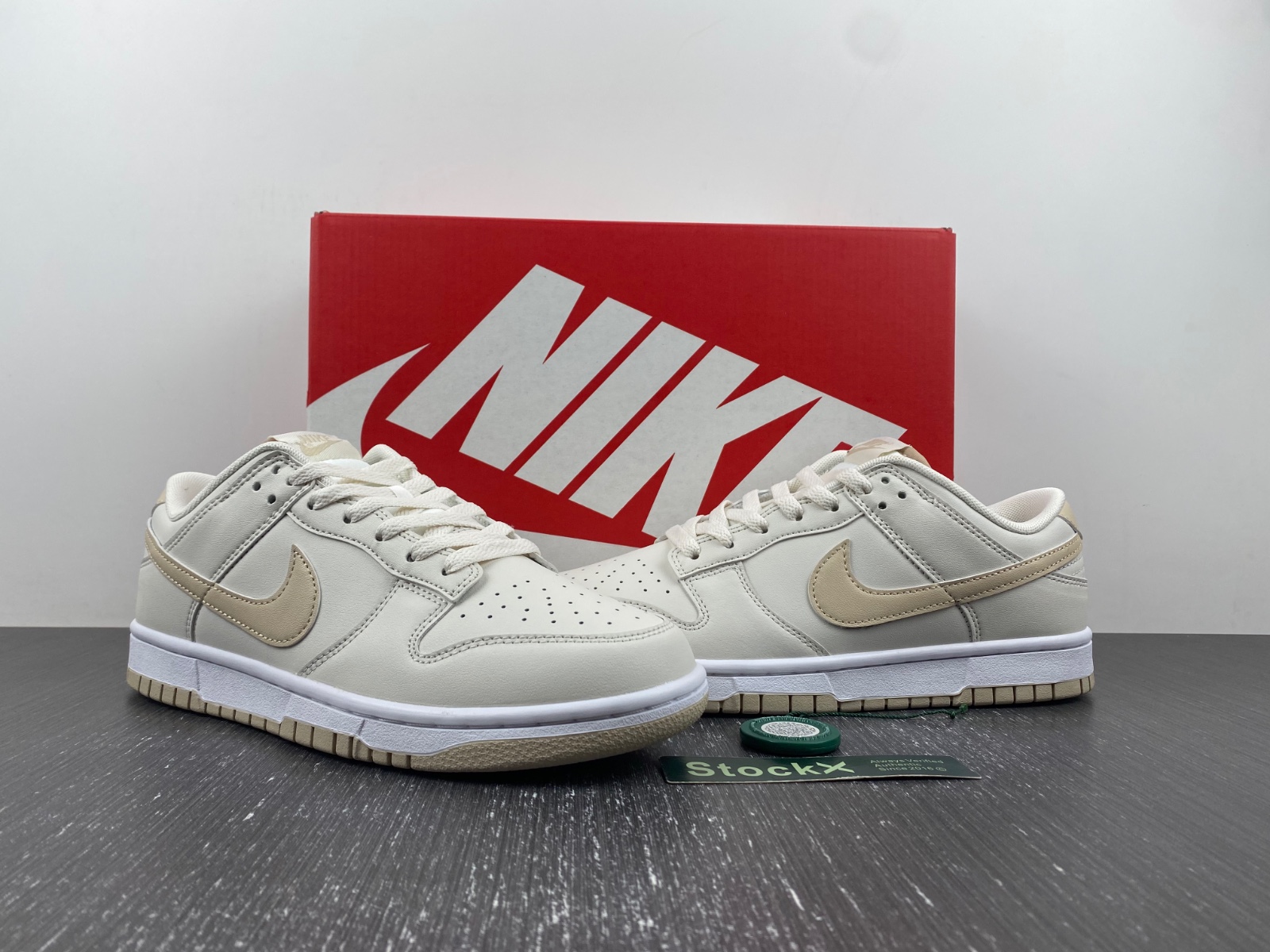 Nike Dunk Low 
