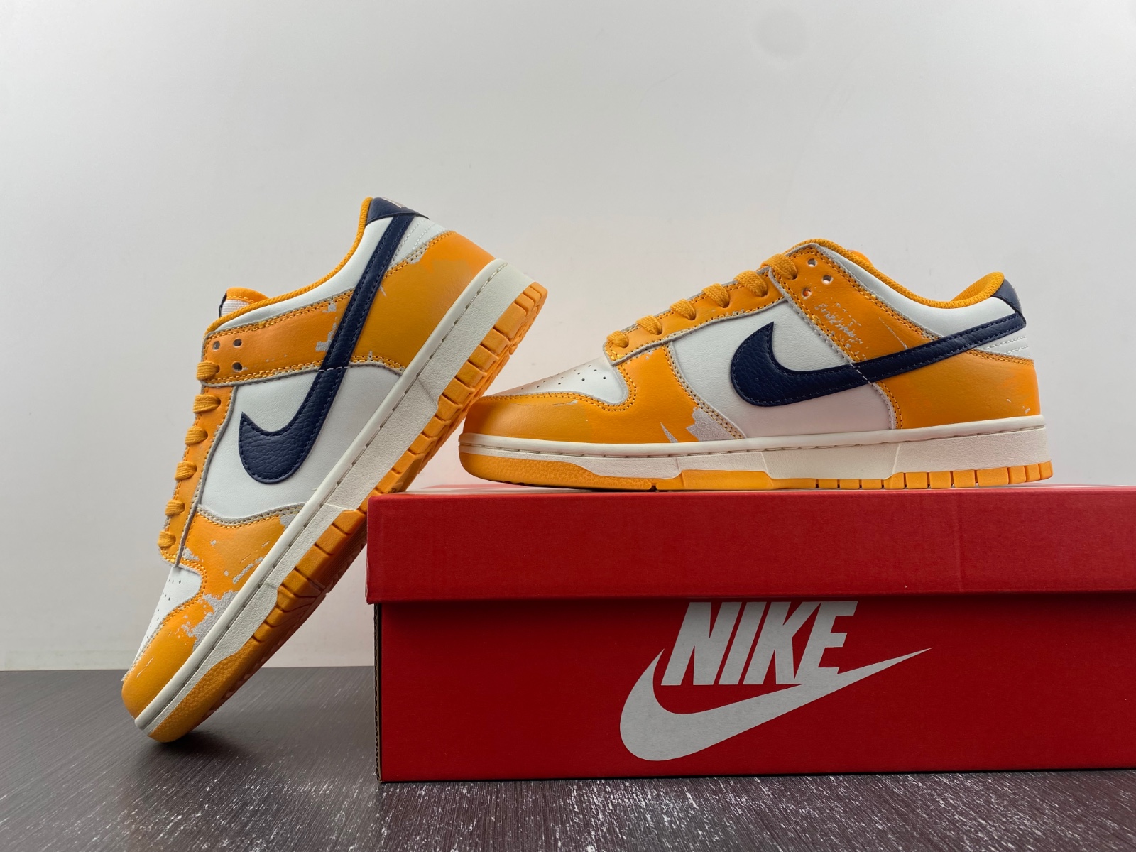 Nike Dunk Low 