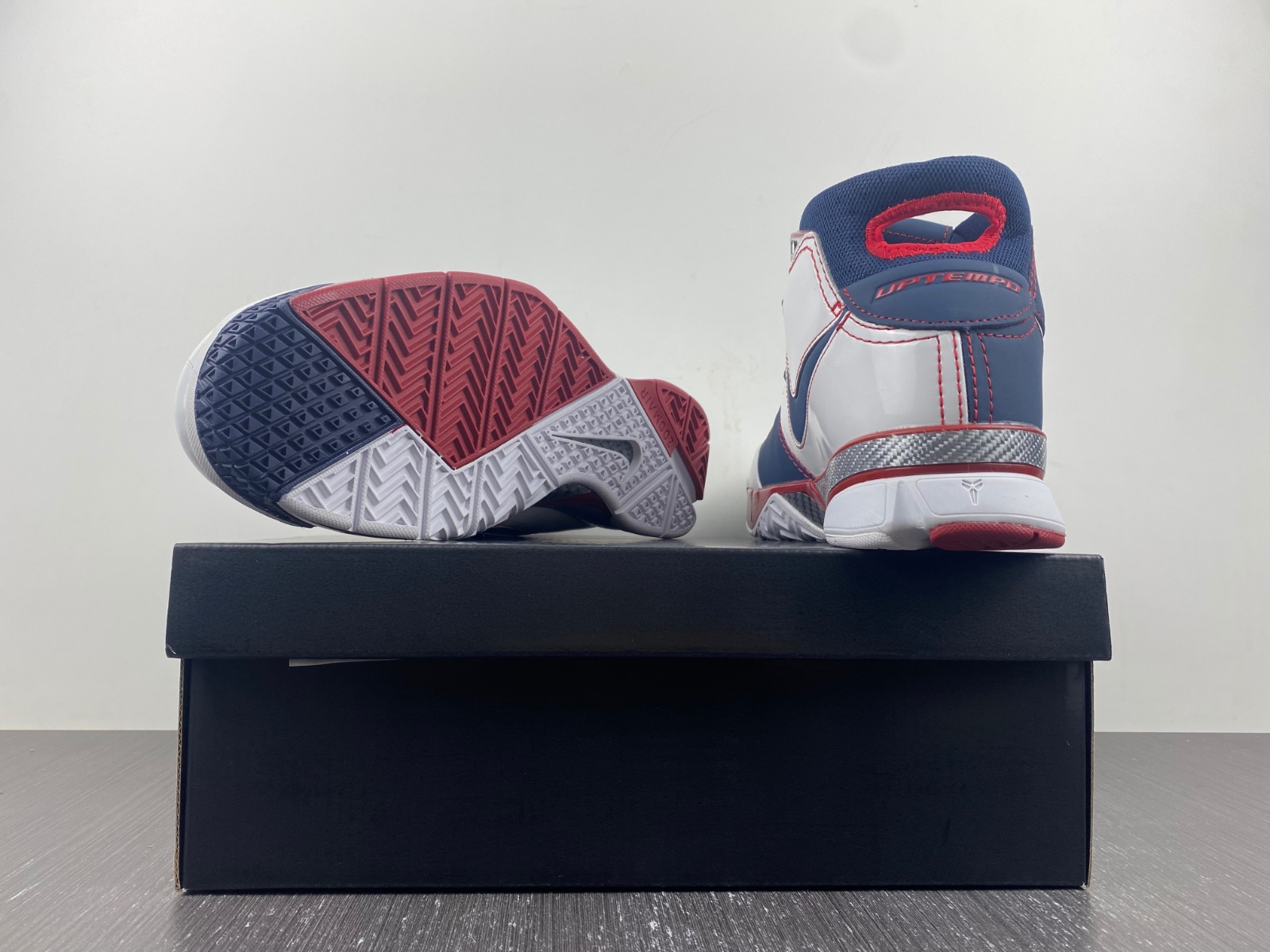 Nike Zoom Kobe 1 Protro
